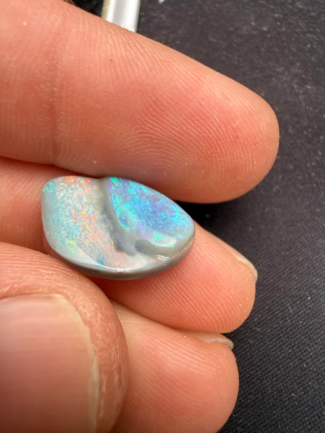 Two-Tone Freeform Opal — 5.95 ct — Oblique face and raised contour.
